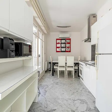 Apartment Modern - 2br-4p- Croisette Cannes